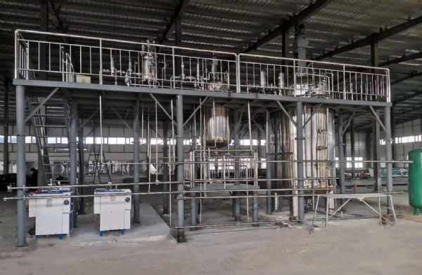 10噸整套液體微生物發(fā)酵設(shè)備安裝完成現(xiàn)場